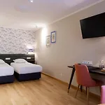 Hotel Perrin - Former Carlton