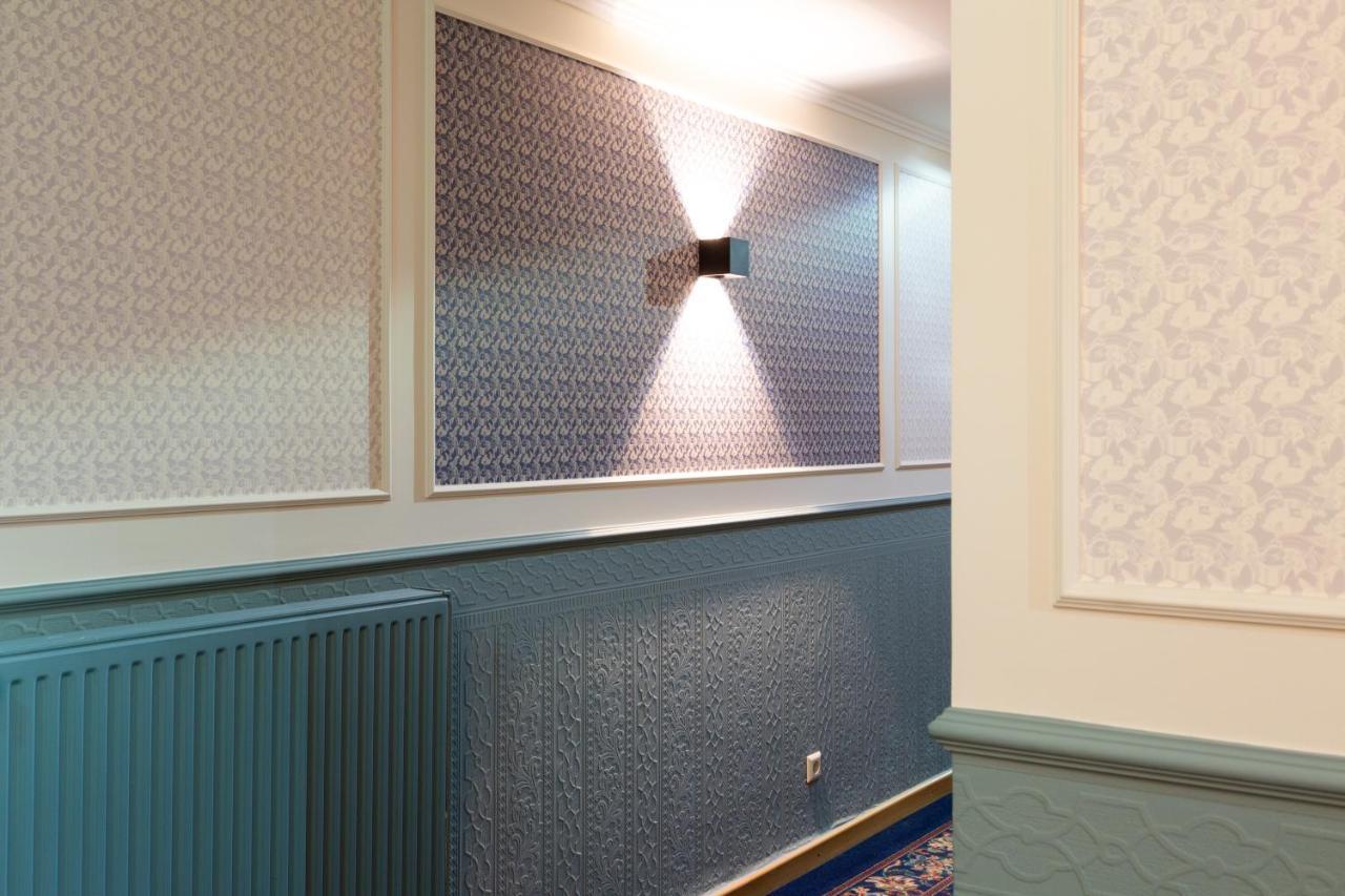 Hotel Perrin - Former Carlton Hotel 4*