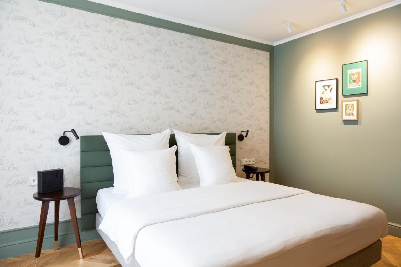 Hotel Perrin - Former Carlton Hotel 4*